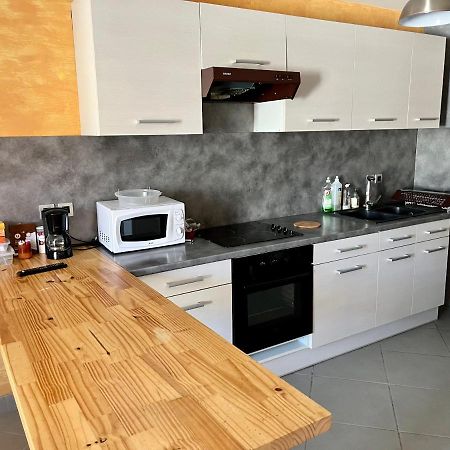 Appartement 2 Chambres - Lits King Size - Wifi - Baignoire Le Puy-en-Velay Exteriör bild