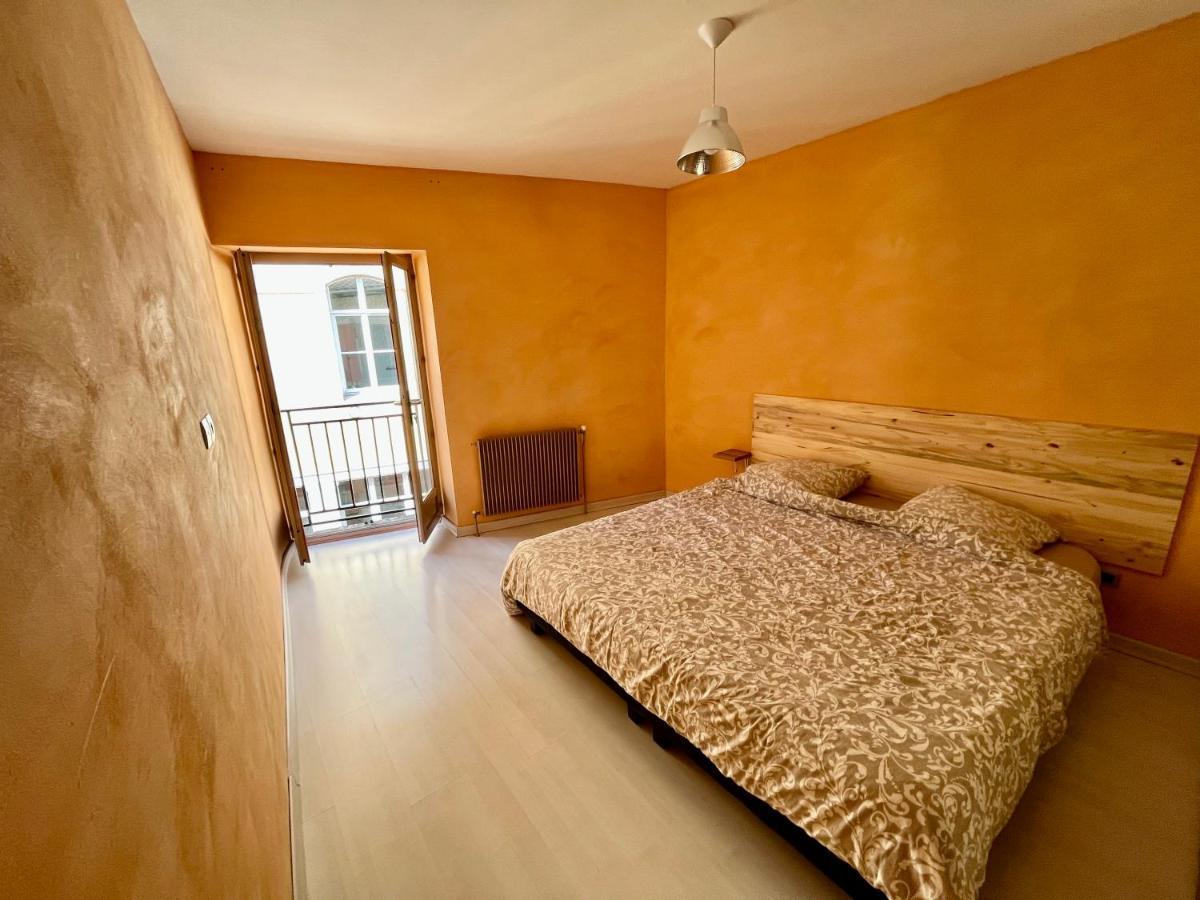 Appartement 2 Chambres - Lits King Size - Wifi - Baignoire Le Puy-en-Velay Exteriör bild